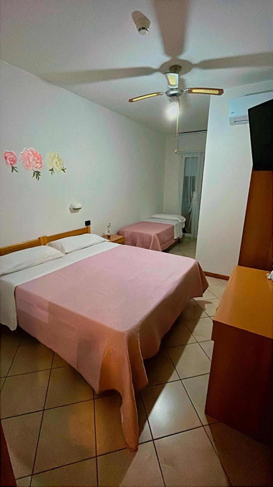 רימיני Hotel Dream מראה חיצוני תמונה